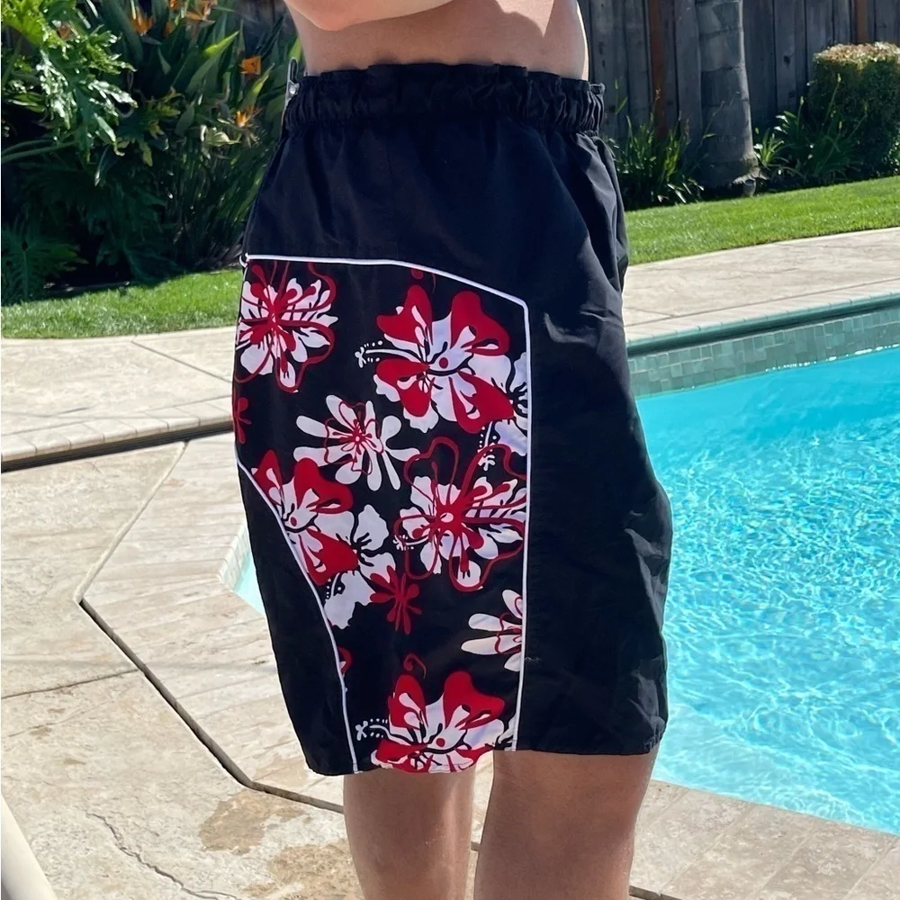 NWT Laguna 2XL Men Black Swim Trunks with Red Floral Panels MT02